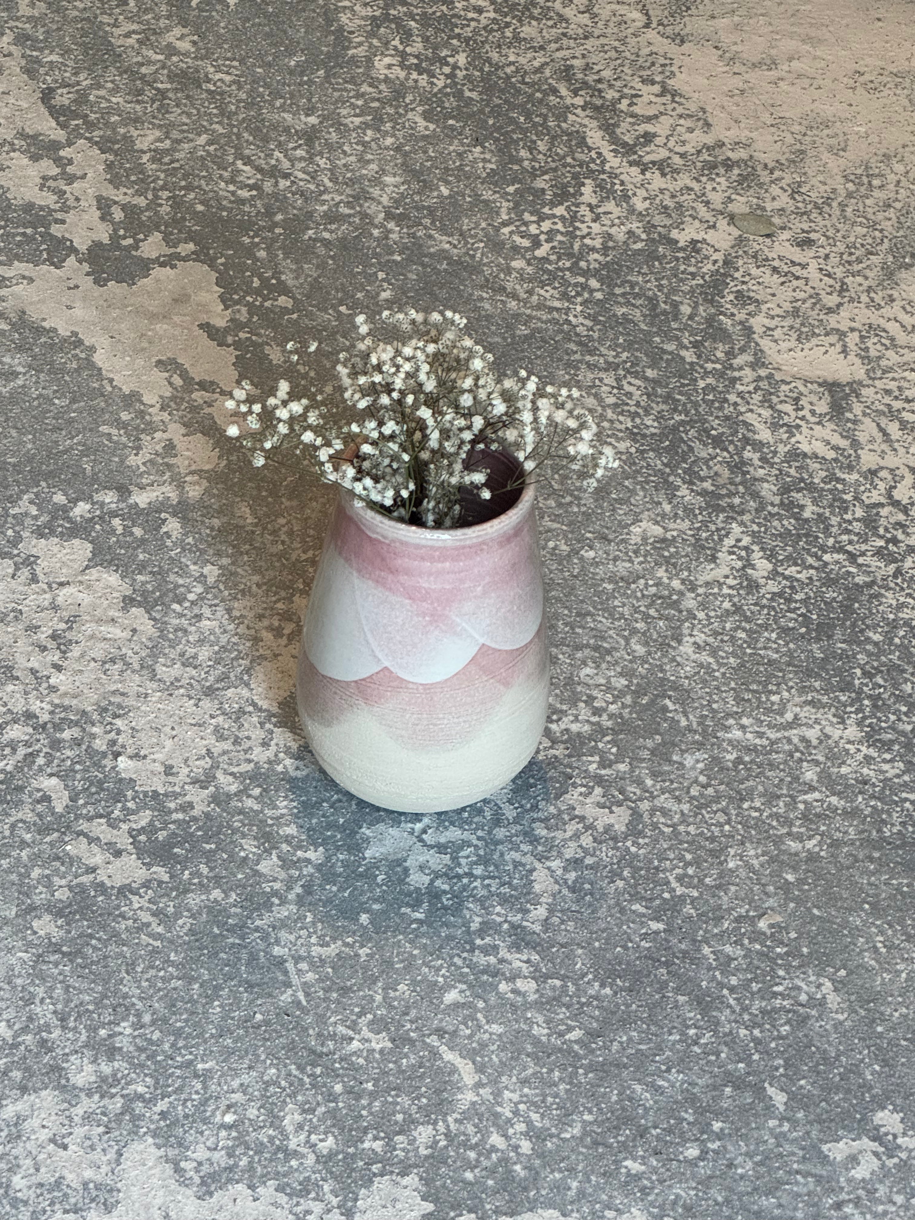 Vase rose et blanc